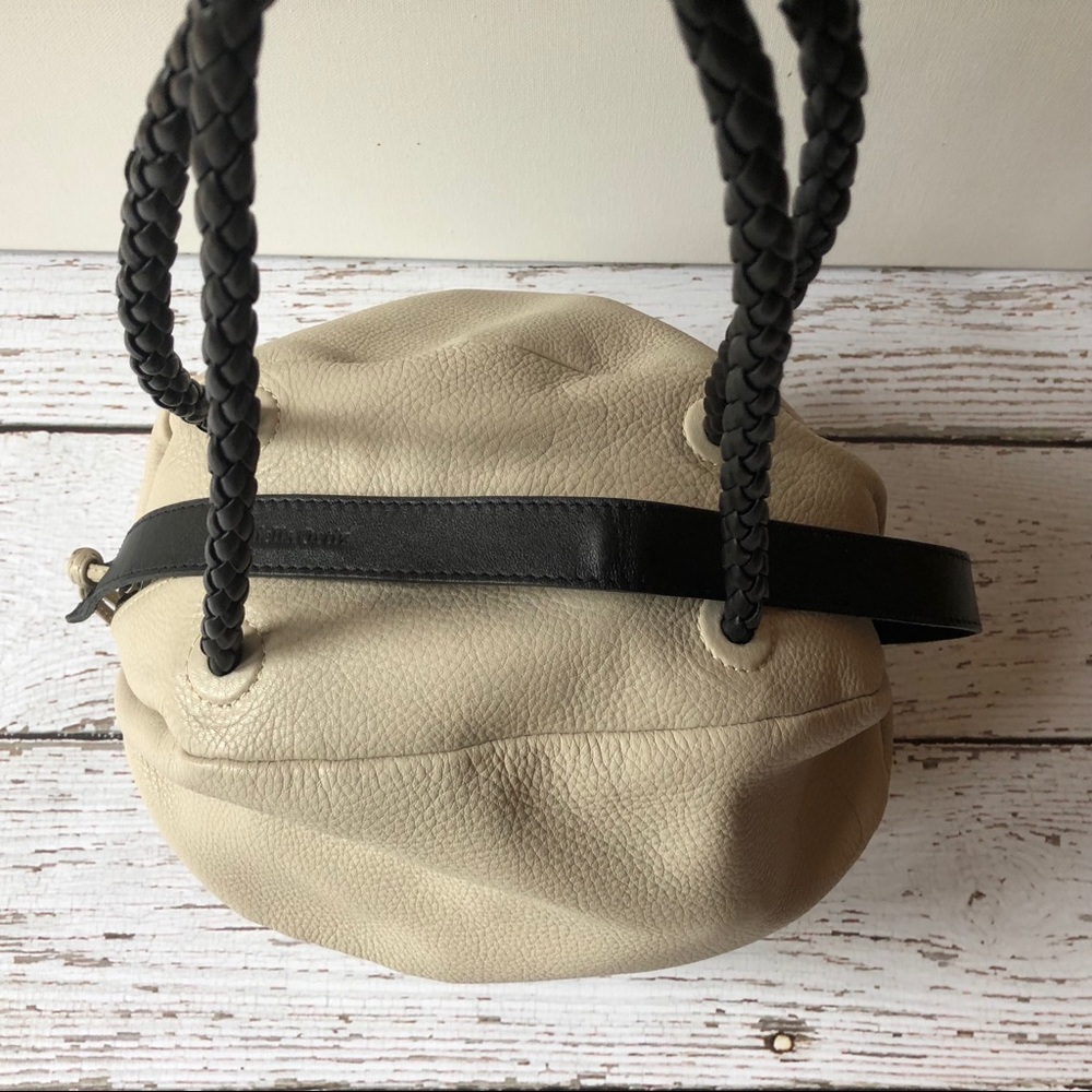 Authentic Daniella Ortiz Genuine Leather Bag. - Picture 4 of 8